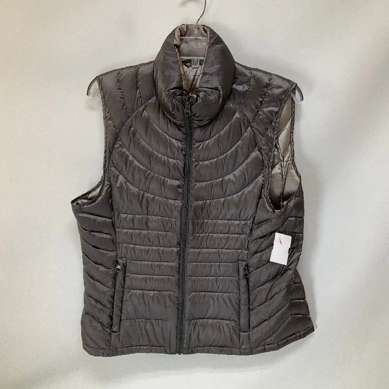 Relaxed Looks Vest Puffer & Quilted By Bernardo In Silver, Size: L