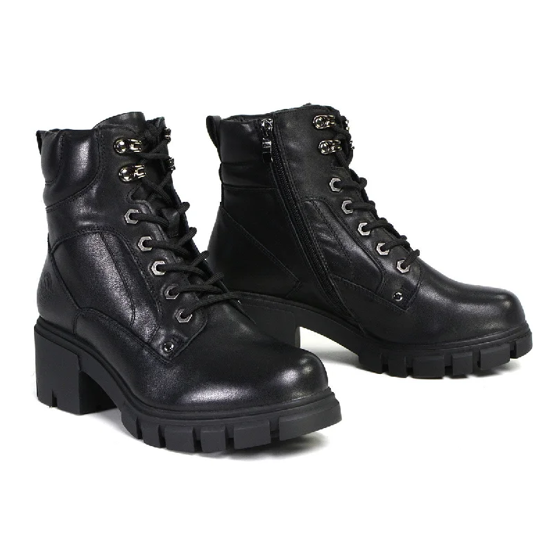Effortless Elegance Milwaukee Leather Women's Garter Premium Black Lace-Up Fashion Motorcycle Boots MBL9447 Effortless Elegance Milwaukee Leather Women's Garter Premium Black Lace-Up Fashion Motorcycle Boots MBL9447