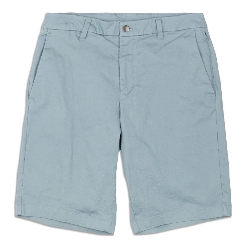 Soft Casuals Commission Short Relaxed - Resale
