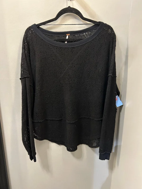 Leisure Travel Top Long Sleeve By Free People In Black, Size: Xs
