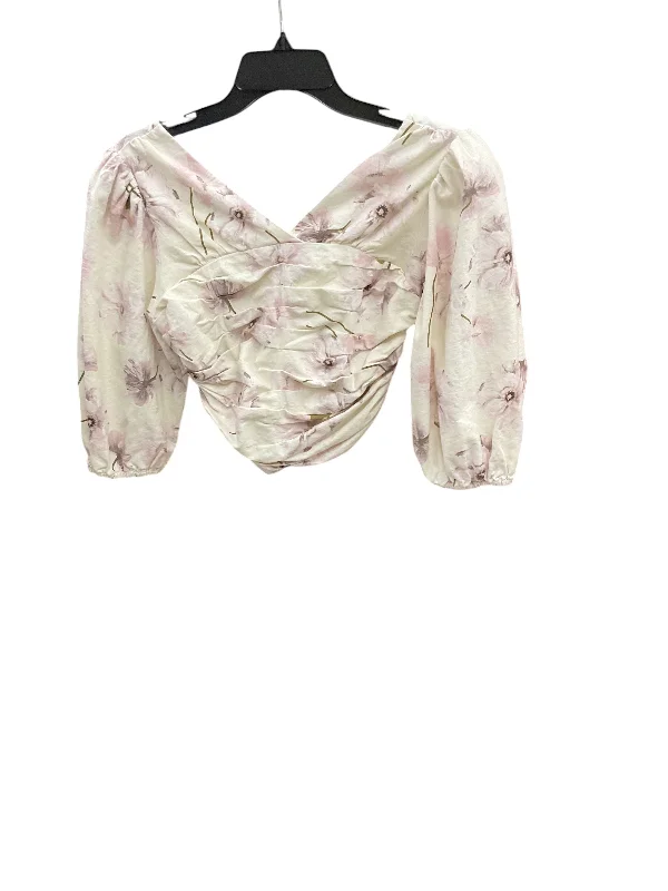 Classic Retro Top Long Sleeve By Express In Floral Print, Size: M