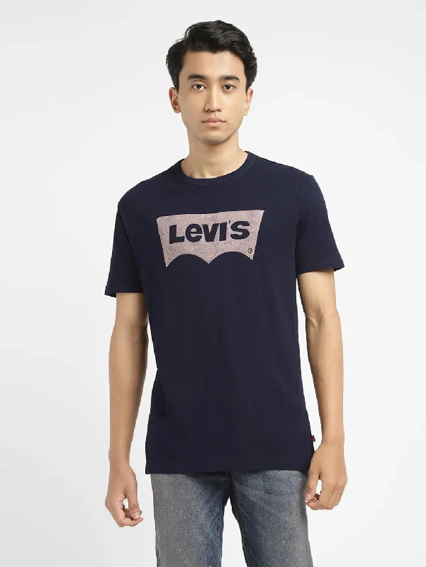 Fashionable Ease Men's Brand Logo Slim Fit T-shirt