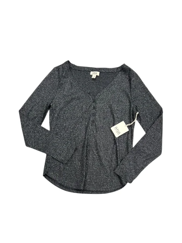 Casual Street Top Long Sleeve By Ana In Grey, Size: Xs