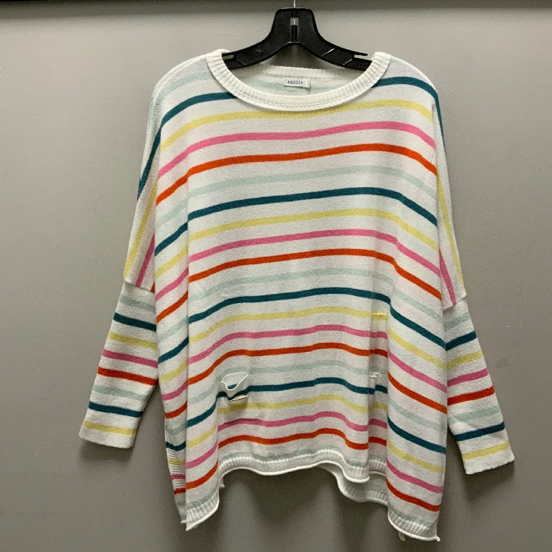 Fashionable Comfort Top Long Sleeve By Mer Sea In White, Size: Osfm