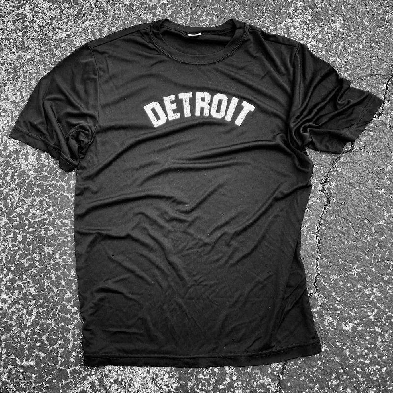 Cozy Dress Mens Detroit Bend Performance T-shirt (Black)