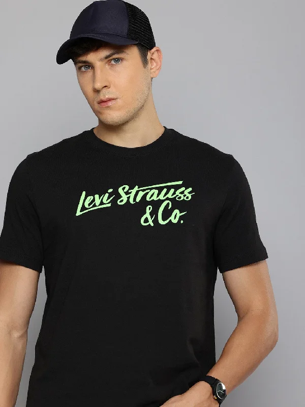 Age-reducing Style Men's Solid Oversized T-Shirt