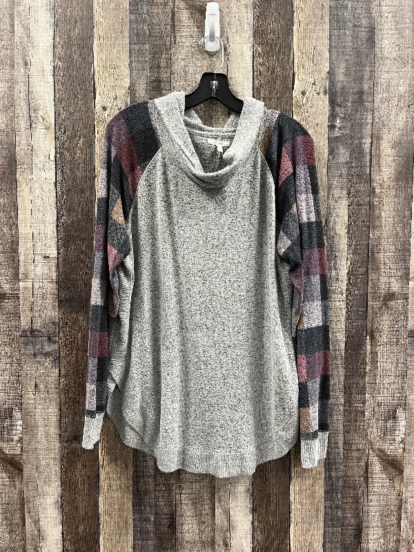 Timeless Style Top Long Sleeve By Maurices In Grey, Size: L