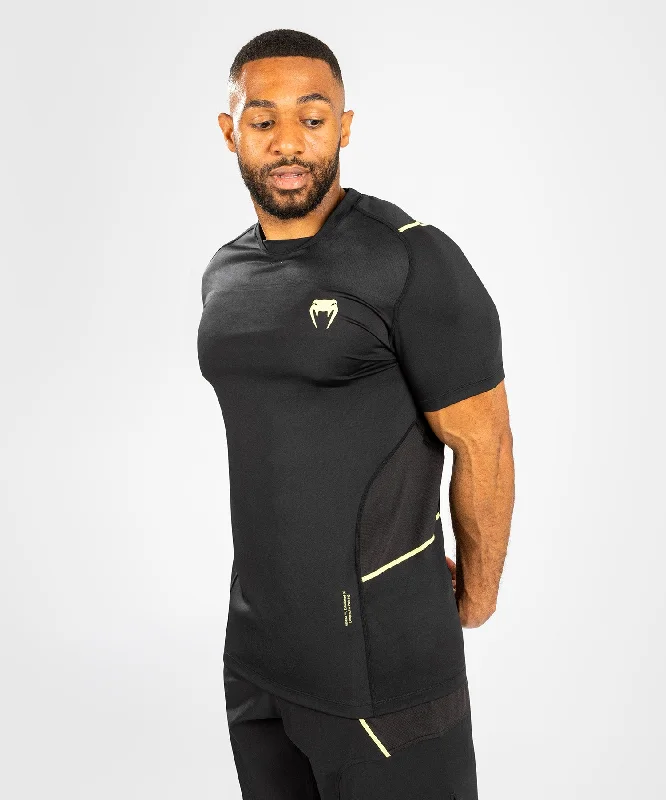 Elegant Outline Venum Fusion 2.0  Men Dry Tech T-Shirt - Black/Yellow