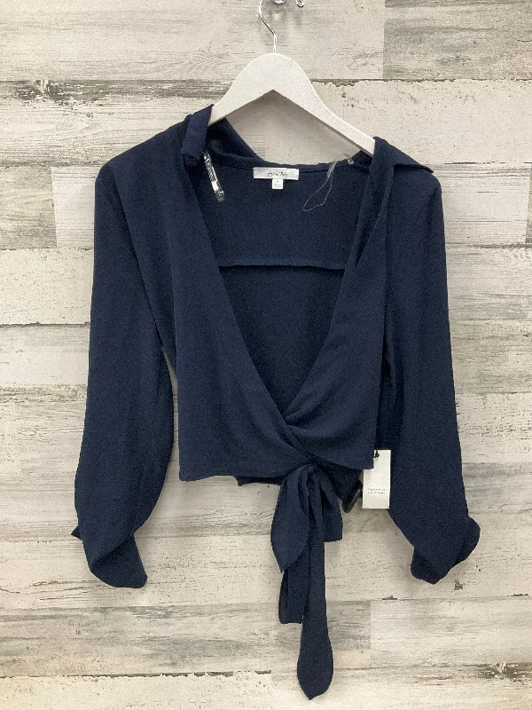 Comfortable Design Top Long Sleeve By Active Usa In Navy, Size: M