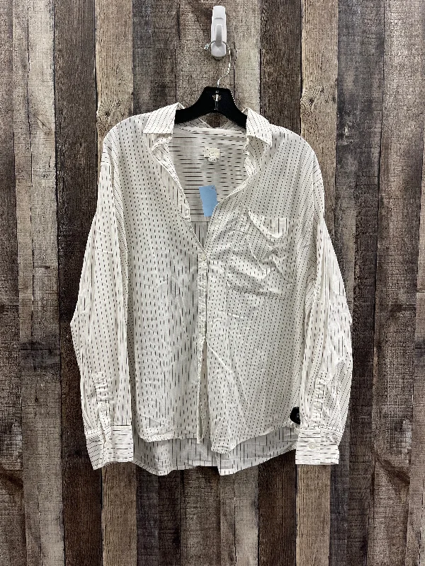 Versatile Casuals Top Long Sleeve By A New Day In Striped Pattern, Size: S
