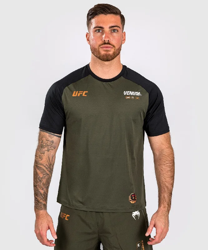 Celebrity Style UFC Adrenaline by Venum Fight Week Men’s Dry-tech T-shirt - Khaki/Bronze