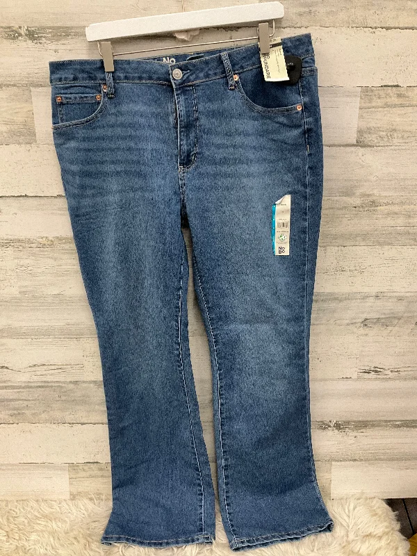 Warm And Comfortable Jeans Flared By No Boundaries In Blue, Size: 18