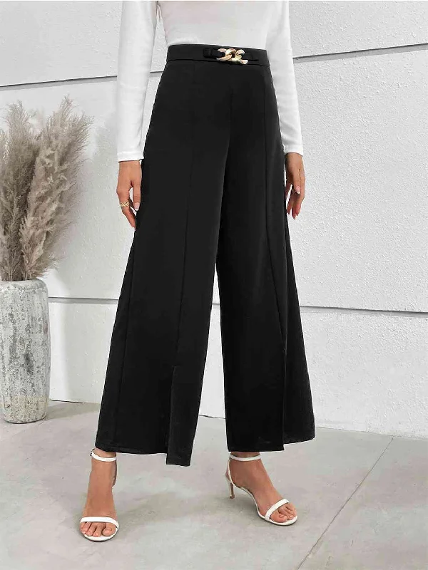 Soft And Comfortable Chain Detail Slit Straight Pants